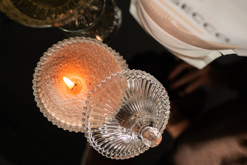 Perlų žvakės menas: grožis kiekvienoje detalėje